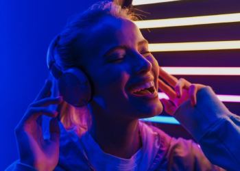 Connecting with musicians using WhatsApp Business API