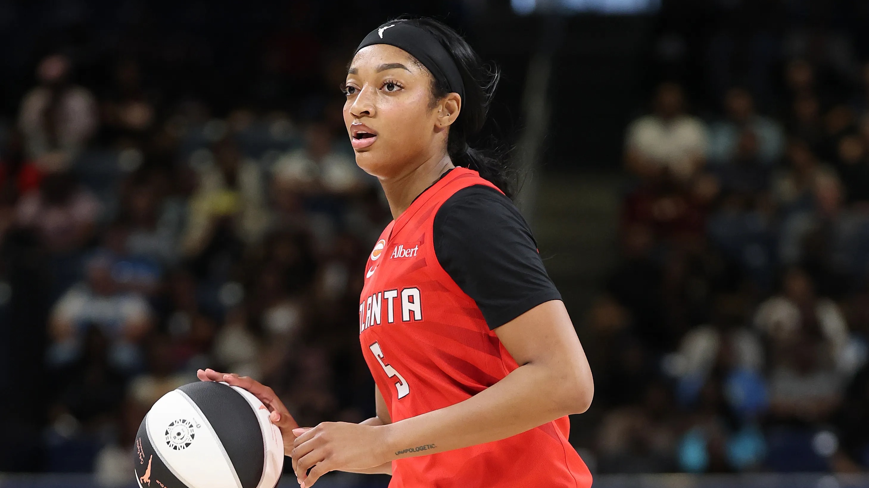 Angel Reese's Historic WNBA Performance: Breaking Records & Trailing Only Shaq! (2026)