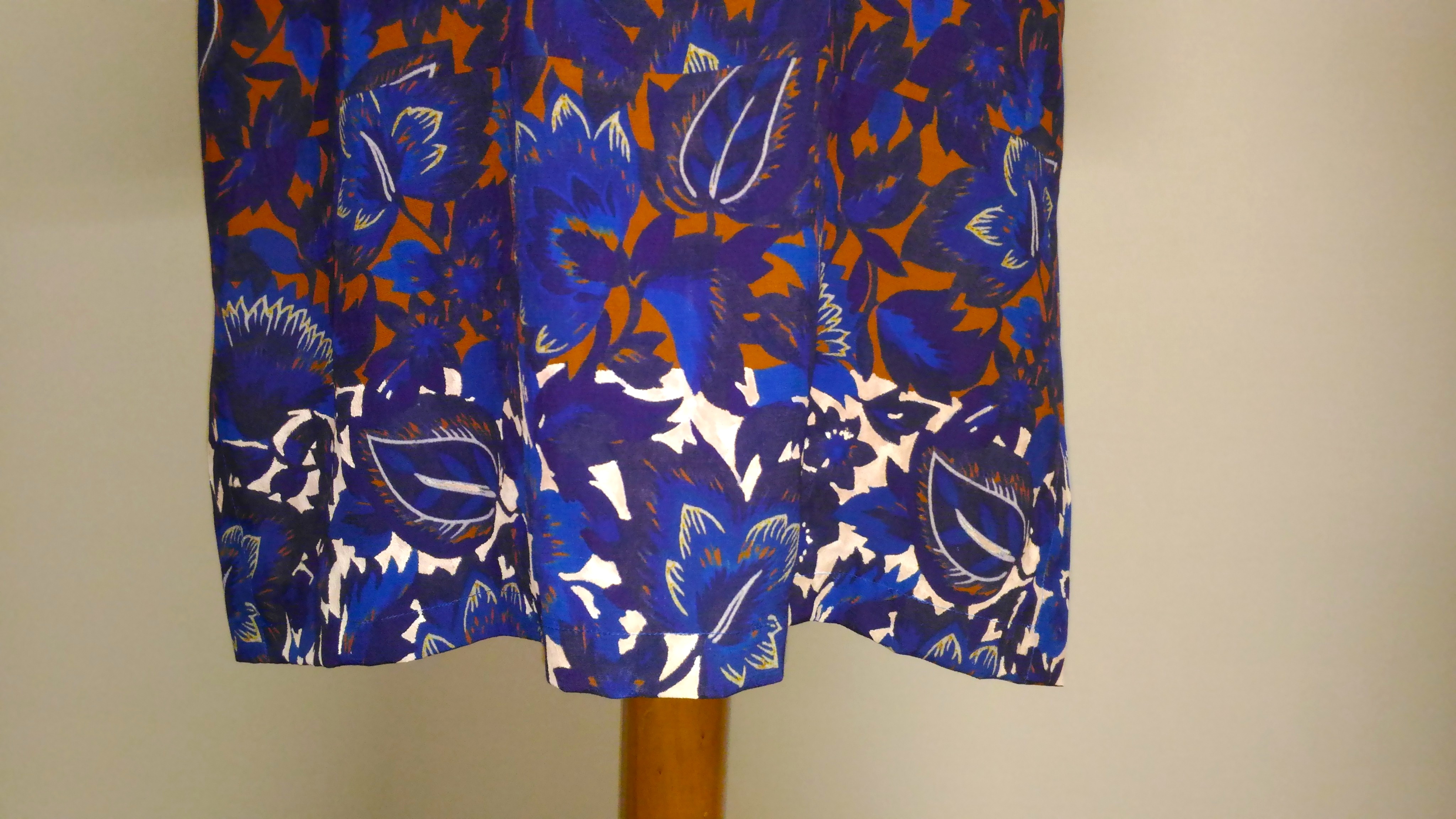 Estampado blanco pintado a mano