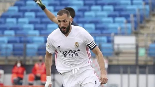 Benzema, positivo por coronavirus