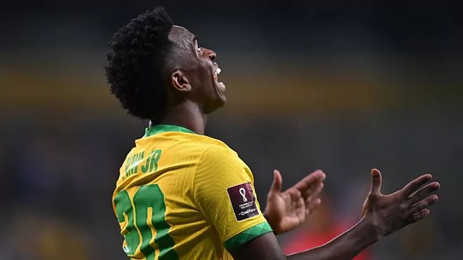 Vinicius, de Belo Horizonte a Bilbao en 42 horas