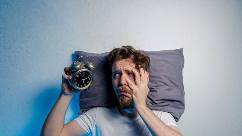 باحثون يكشفون: قلة النوم تزيد من تراكم دهون البطن الخطيرة باحثون يكشفون: قلة النوم تزيد من تراكم دهون البطن الخطيرة