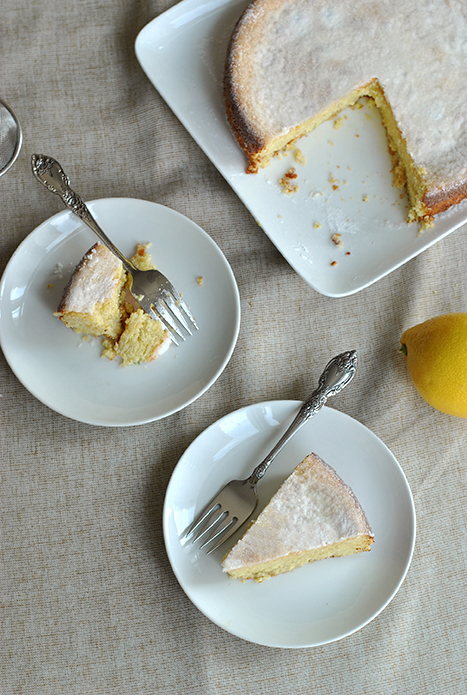 Flourless Lemon Ricotta Cake