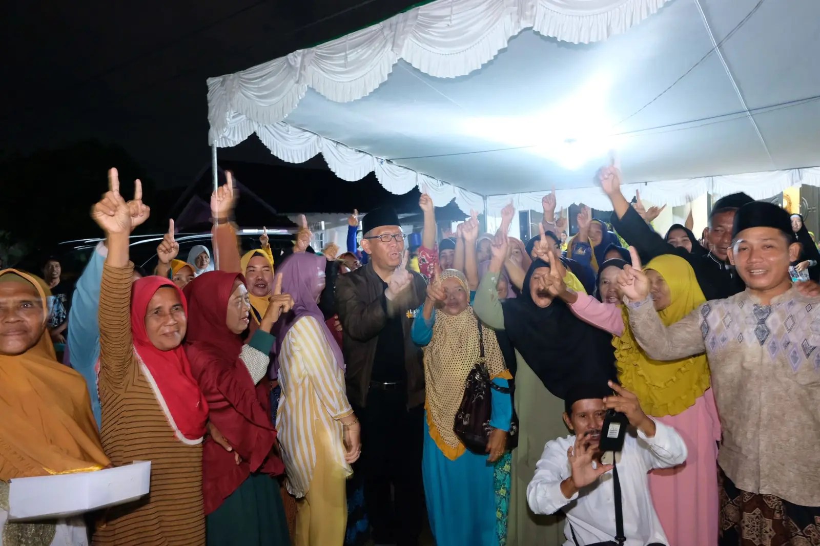 Calon Gubernur Kalbar nomor urut 1, Sutarmidji saat silaturahmi dialogis di Suka Bangun Kabupaten Ketapang (Foto: Tim Media Midji-Didi)