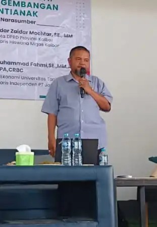  Ketua Lembaga Pengembangan Tilawatil Qur’an (LPTQ) Kecamatan Sungai Ambawang, Edi Suhairul