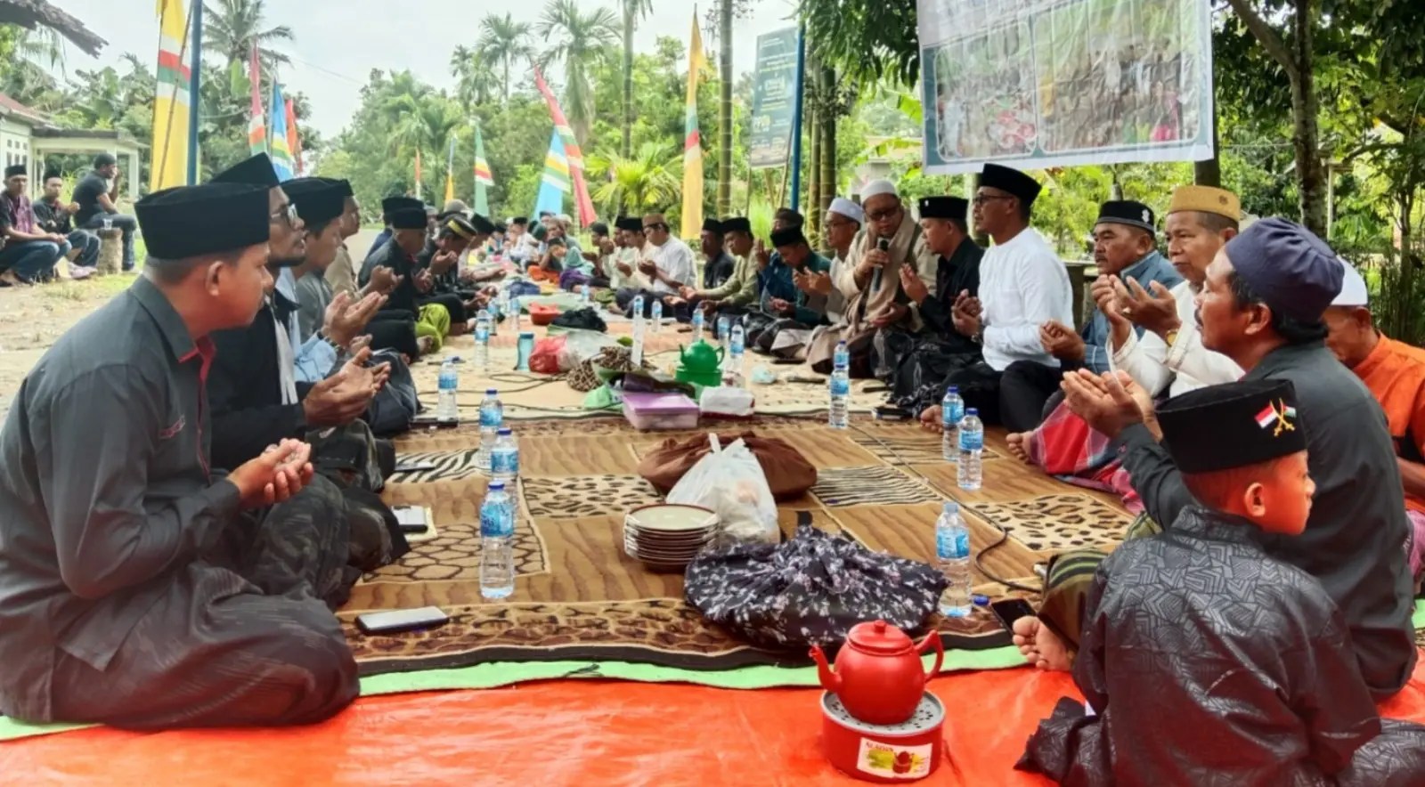 Tradisi Robok-robok, Wadah Menjaga Silaturahmi dan Budaya Bangsa di Kubu Raya