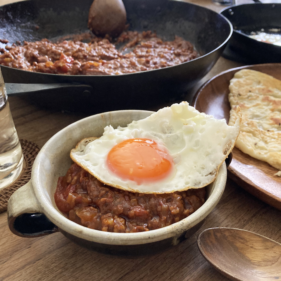 目玉焼きを添えていただきまーす