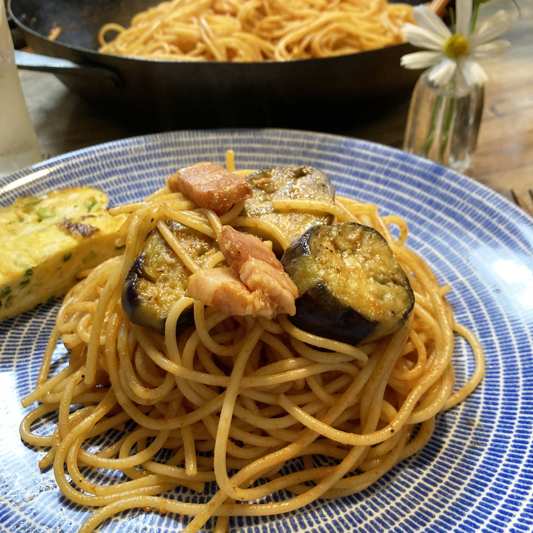 ナスとベーコンのパスタ