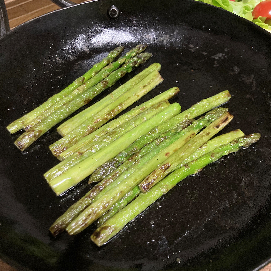 黒に緑が映える〜^^