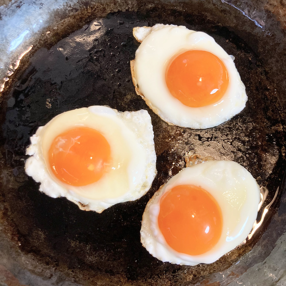 ぷっくり目玉焼き