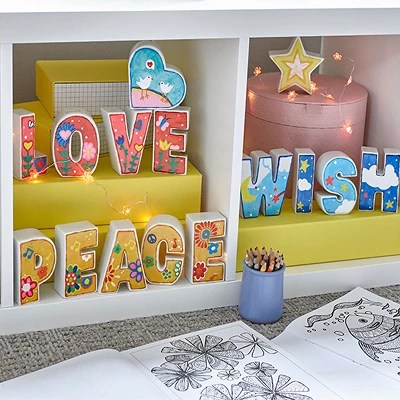 Pyop Expressions Wish Target - 8K Minimal Patterns for Desktop