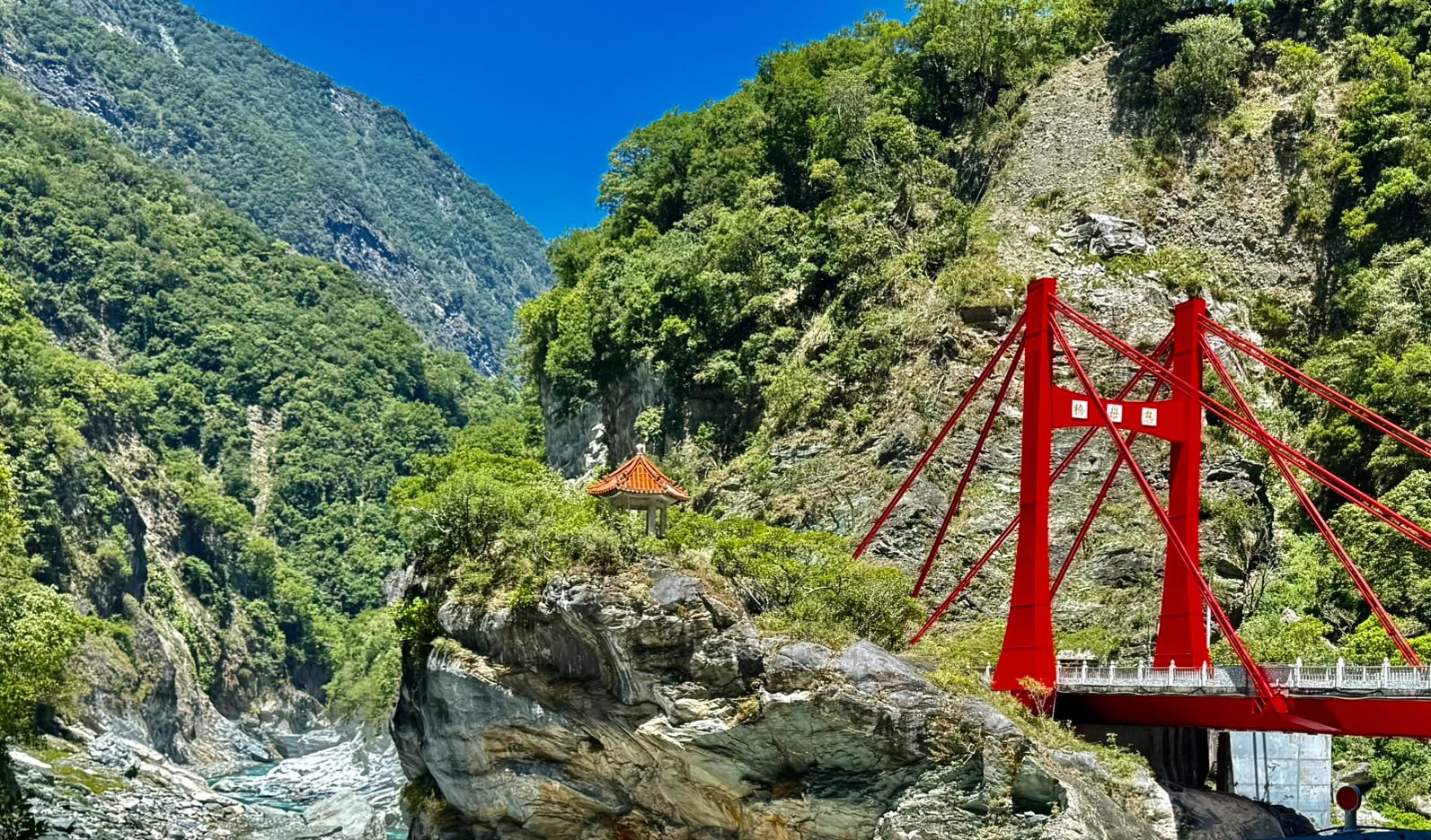 Zimu Bridge beside the Liwu River in Taroko Gorge National Park, Hualien