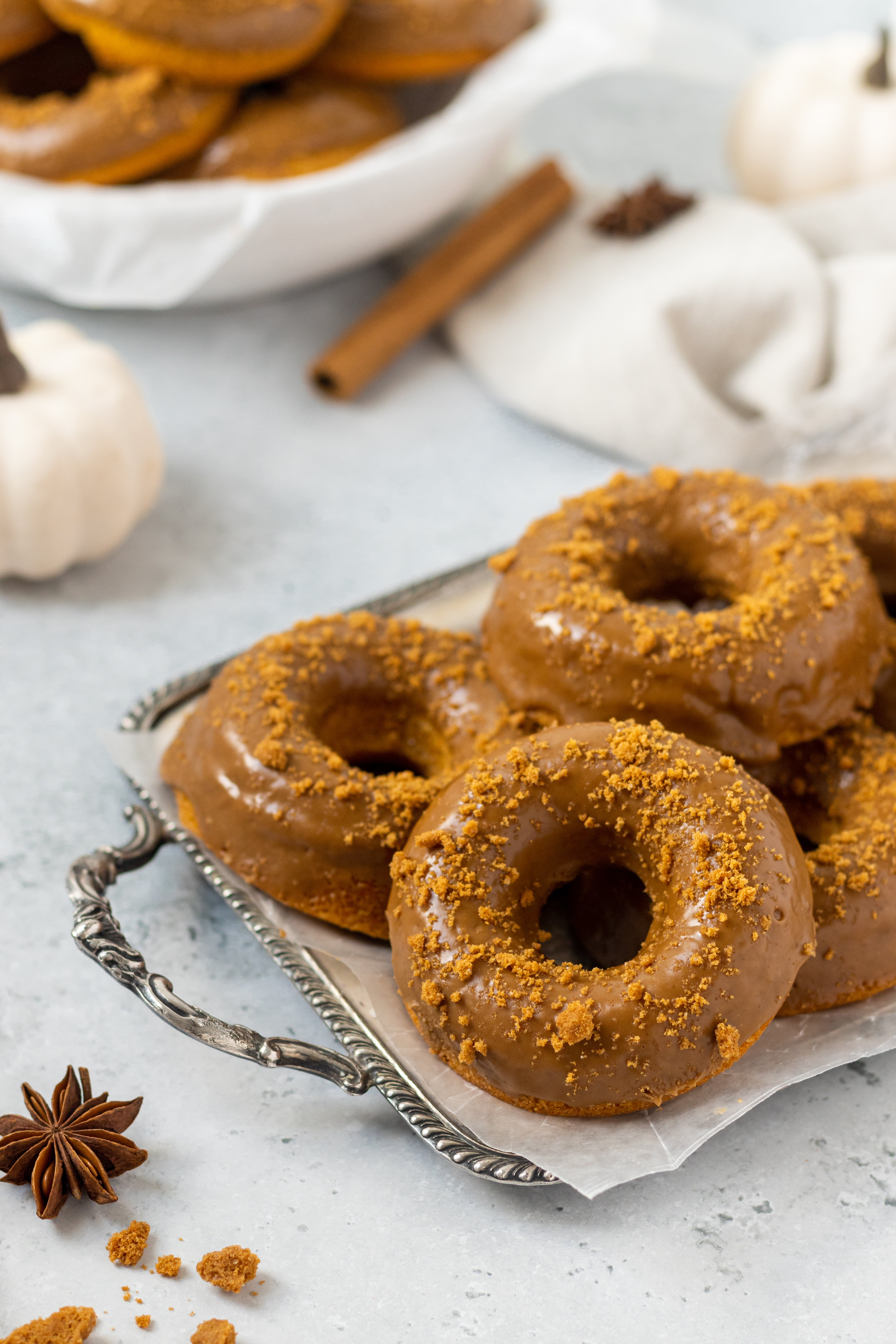 Pumpkin Spice Donuts