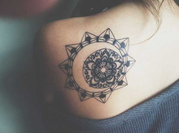 50 Tatuagens De Sol E Lua Para Homens E Mulheres Fazerem! 448_x_600_jpg