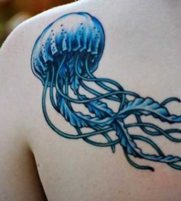 39 Tatuagens Imperdíveis De Água Viva Para Homens E Mulheres 666_x_600_jpg