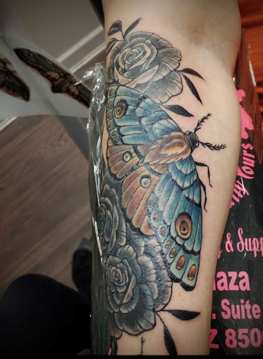 Broadwing tattoo and body piercing