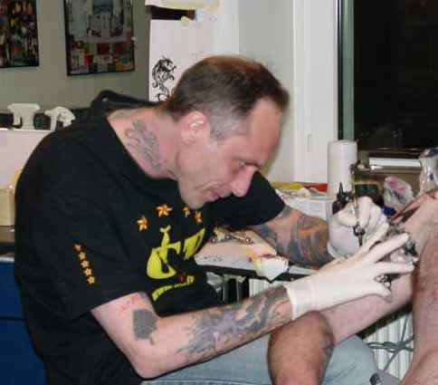Tattoos By Spencer - Thailand | Tattoo Artist And Ajarn Of Sak Yant , Vipassana Meditation, Thai Buddhist Amulet Distribution 425_x_484_jpg