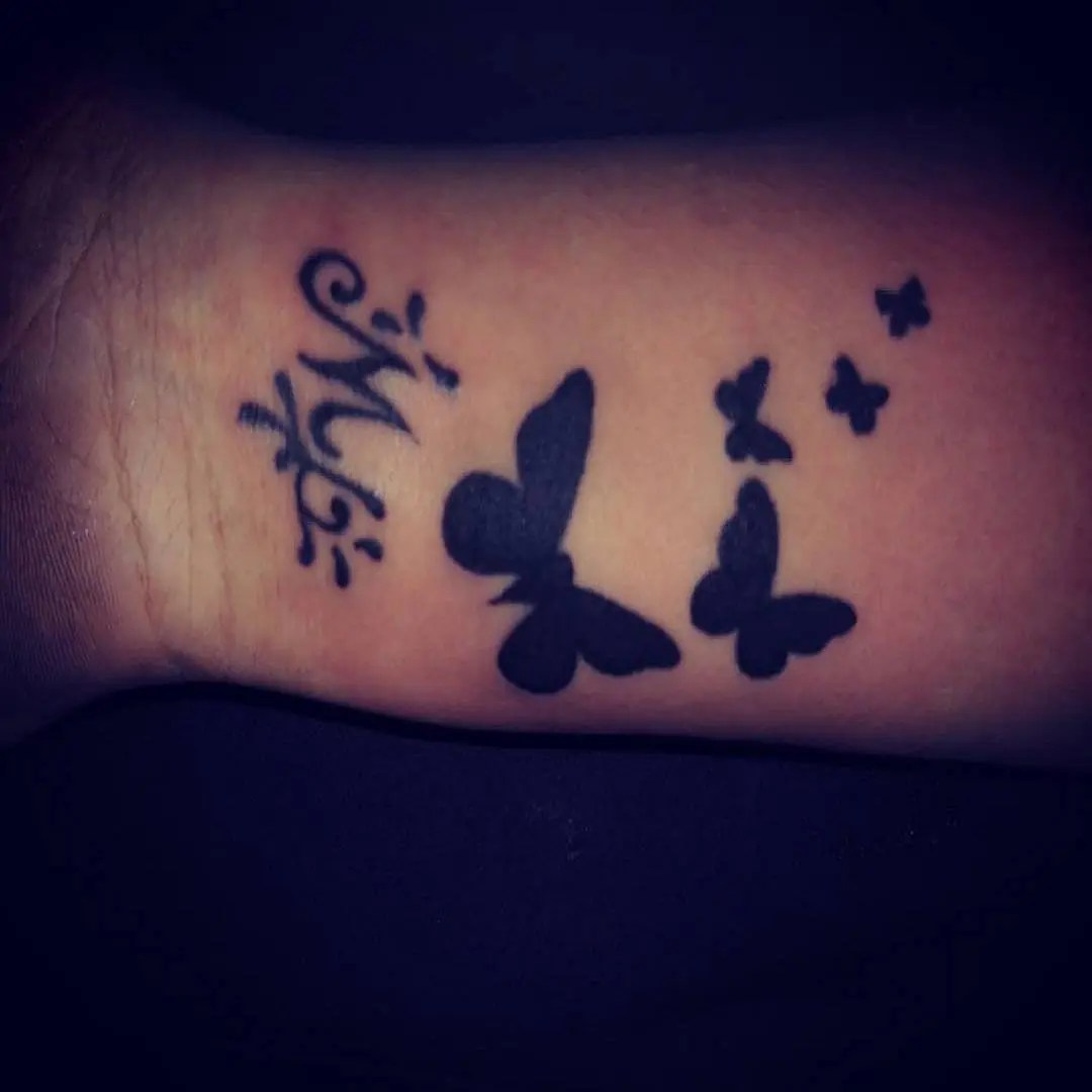 Tattoo-Farfalla-Polso-By-@Alfoninzia – Tatuaggipiercing.it 1080_x_1080_jpg