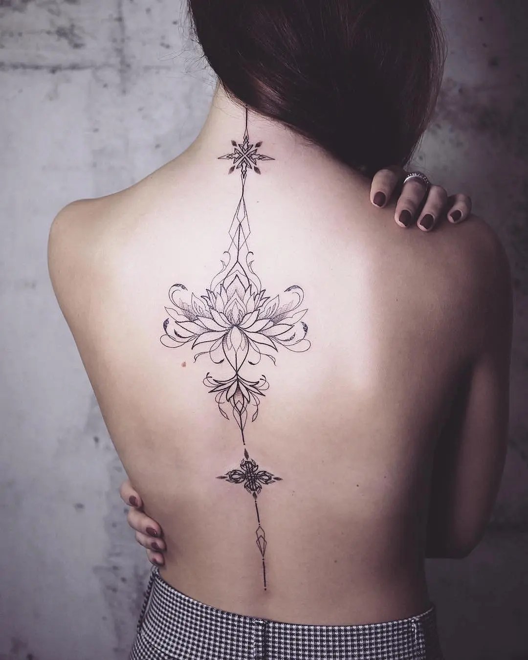 Tatuaggio Mandala: Ecco Cosa Significa – Tatuaggipiercing.it 1350_x_1080_jpg