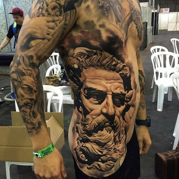 photo Rosas Diseños Tatuajes En Las Costillas Para Hombres disenos de tatuaje de costillas para