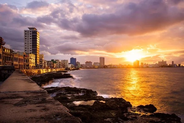 El Malecón Habanero