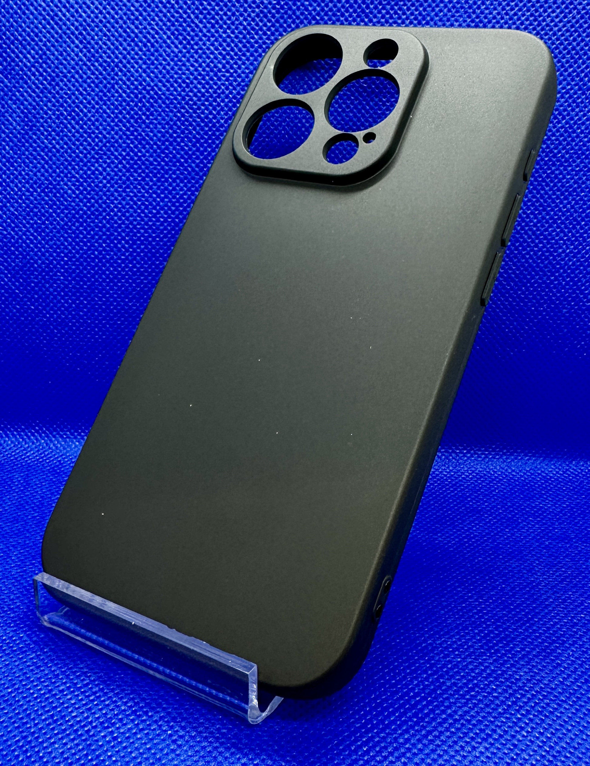 Schwarze Schutzhülle für iPhone 15 Pro