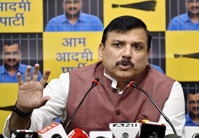 शिक्षा को बर्बाद करने पर तुली है योगी सरकार , 2027 में इनको सत्ता से बाहर करेगी यूपी की जनता : संजय सिंह