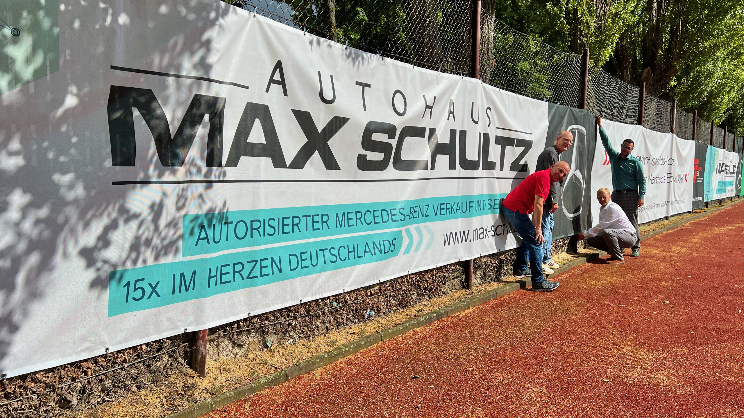 Mercedes-Benz Autohaus Max Schultz unterstützt den Verein kräftig