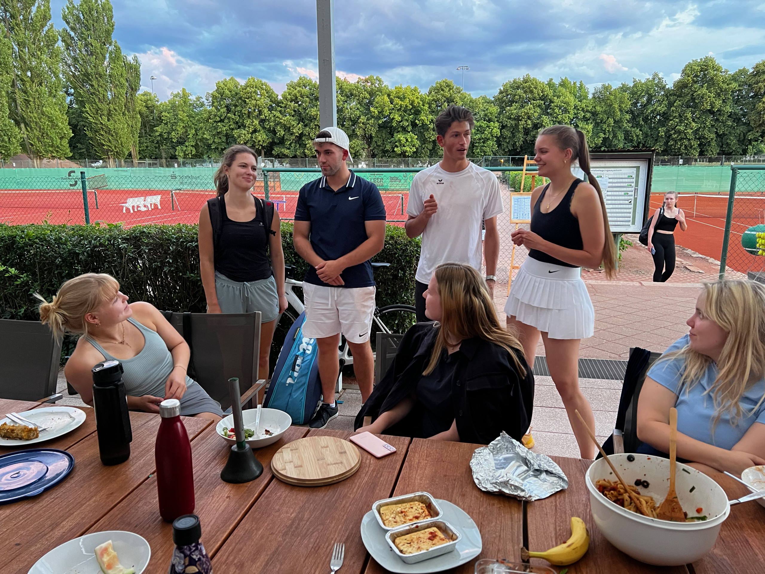 After Study Tennis mit großer Resonanz bei Studierenden