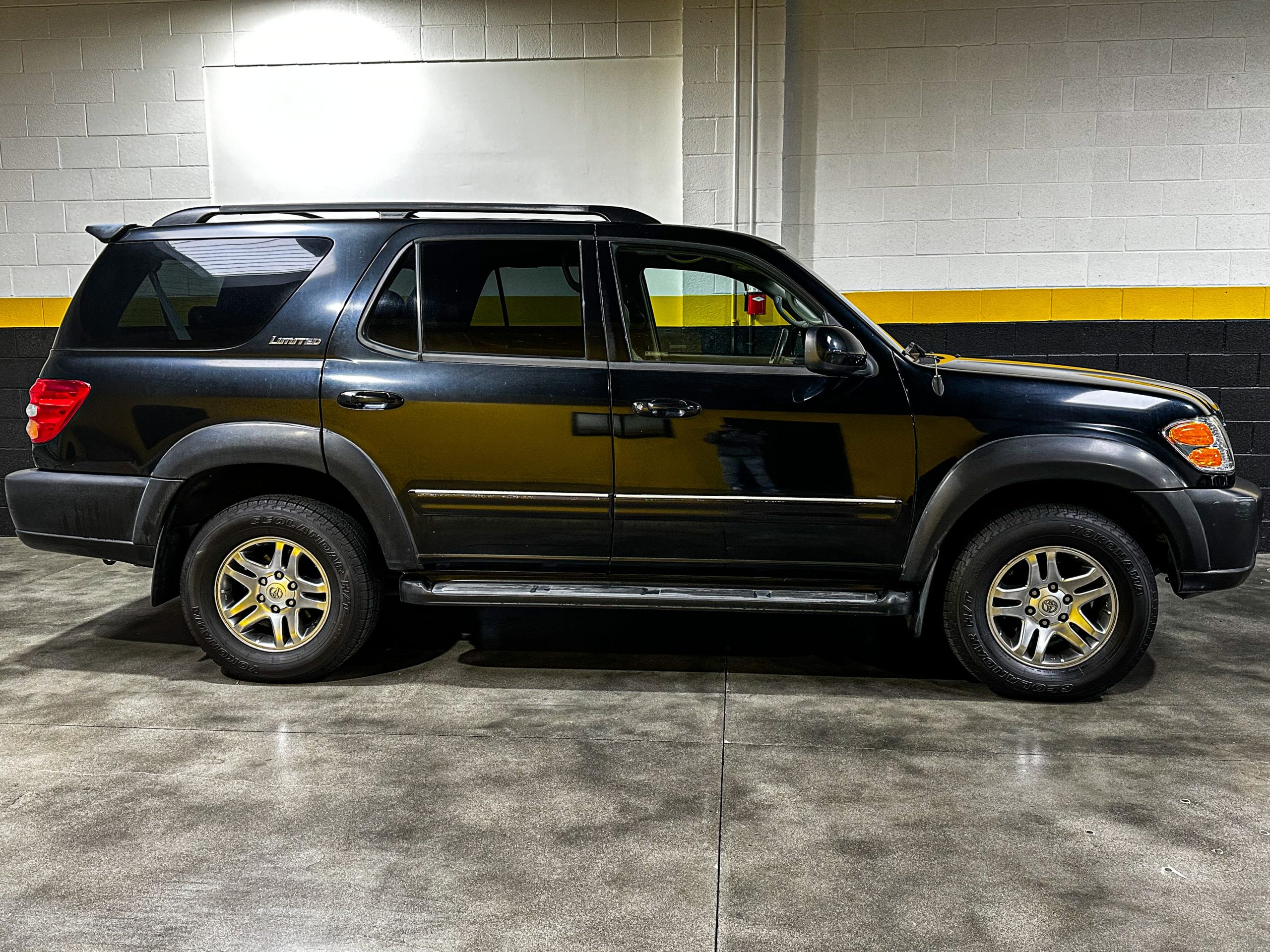 2004 Toyota Sequoia Limited 4WD