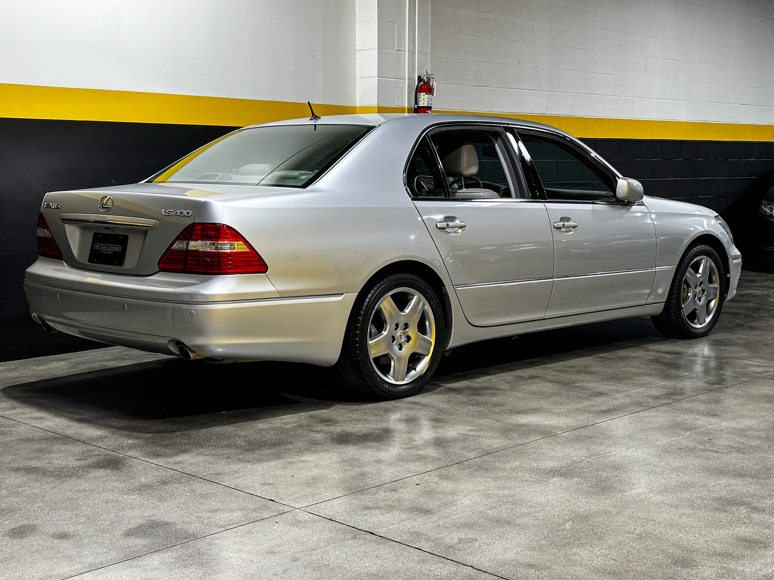 2005 Lexus LS430