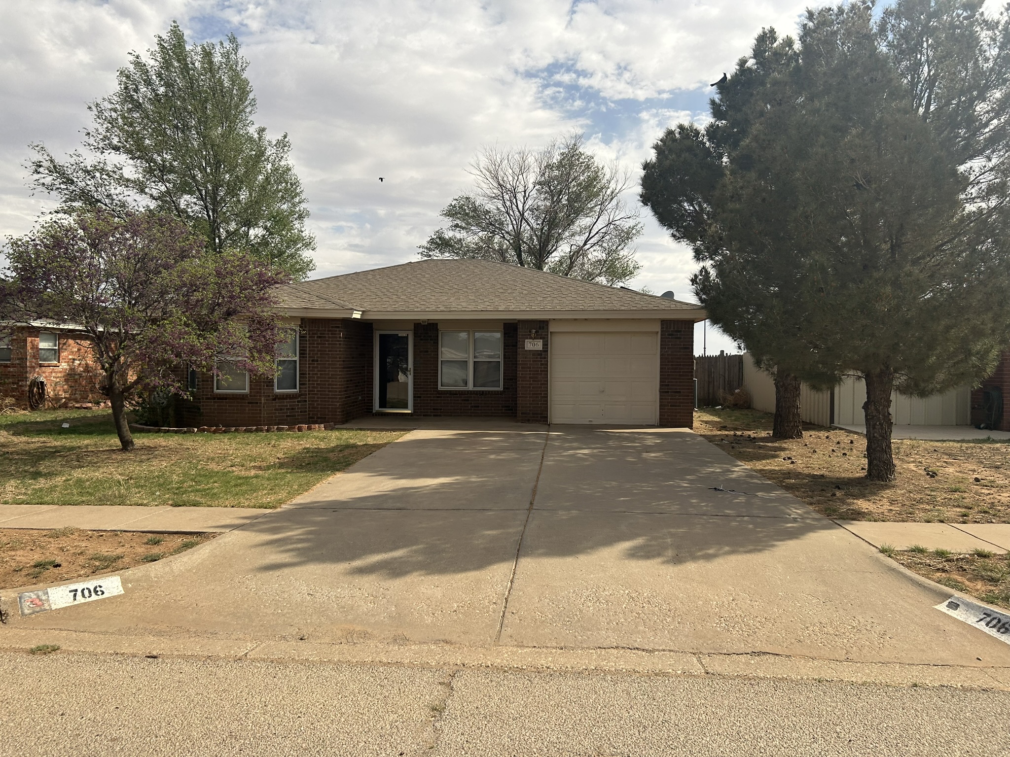 706 E 79th St, Lubbock, TX 79404