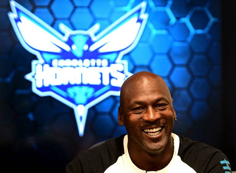 Read more about the article Michael Jordan Sells Stake With Charlotte Hornets