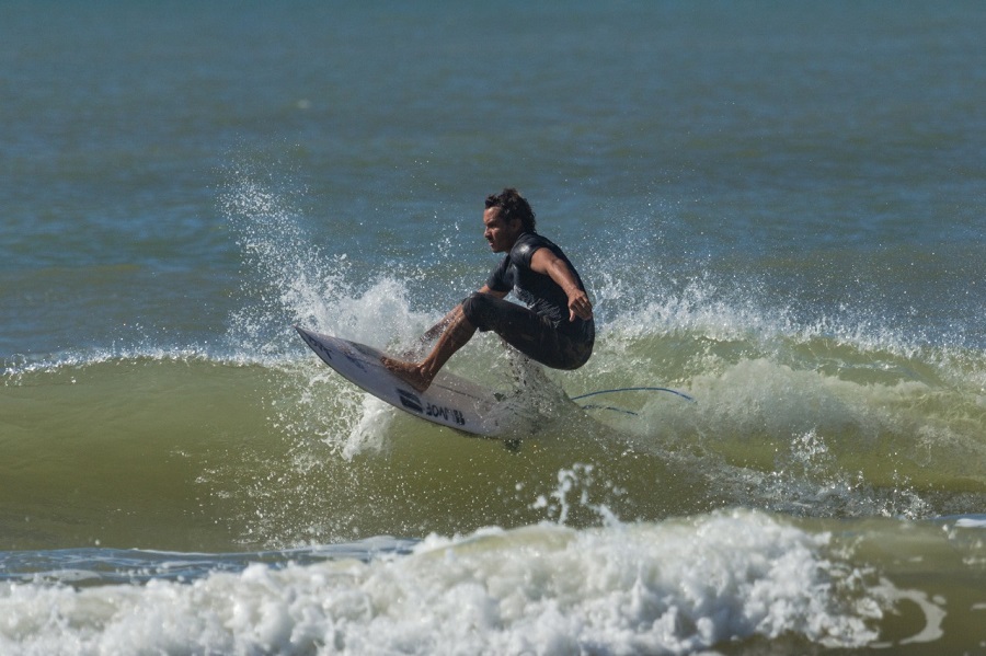 Decisão do circuito de surf em clima de Festa da Cidade