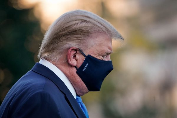 Trump deixa hospital e pede que americanos não temam o vírus
