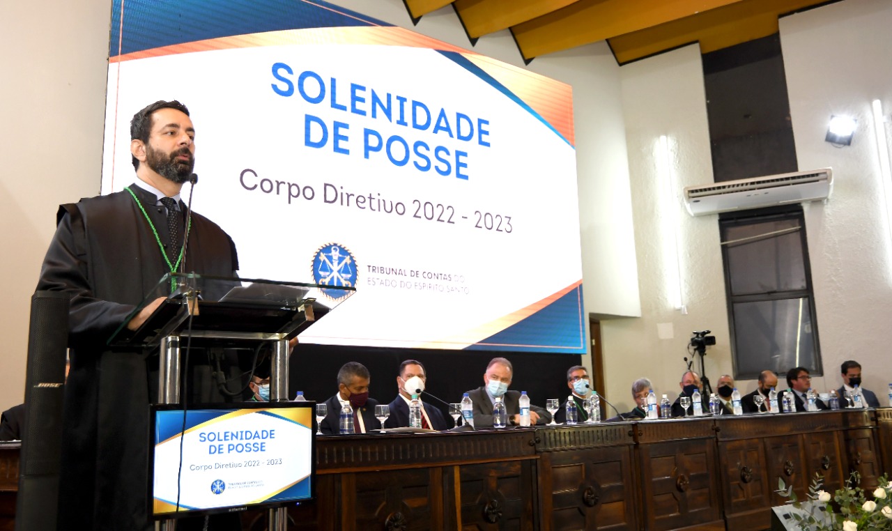 Rodrigo Chamoun toma posse como presidente do TCE-ES para o biênio 2022-2023