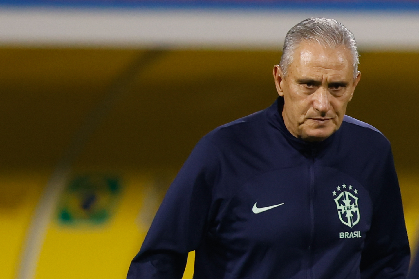 Tite é assaltado no RJ e leva bronca de bandido por eliminação na Copa