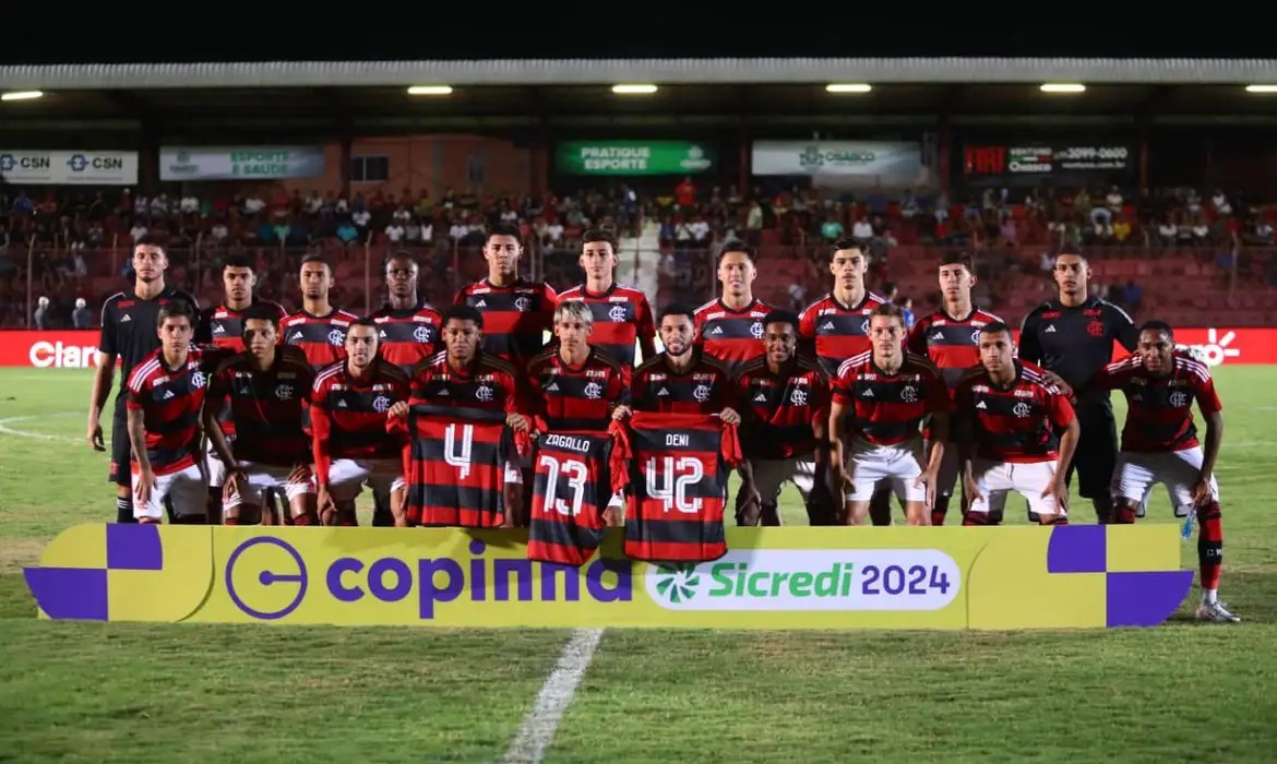 Flamengo mostra raça e garante presença na final da Libertadores