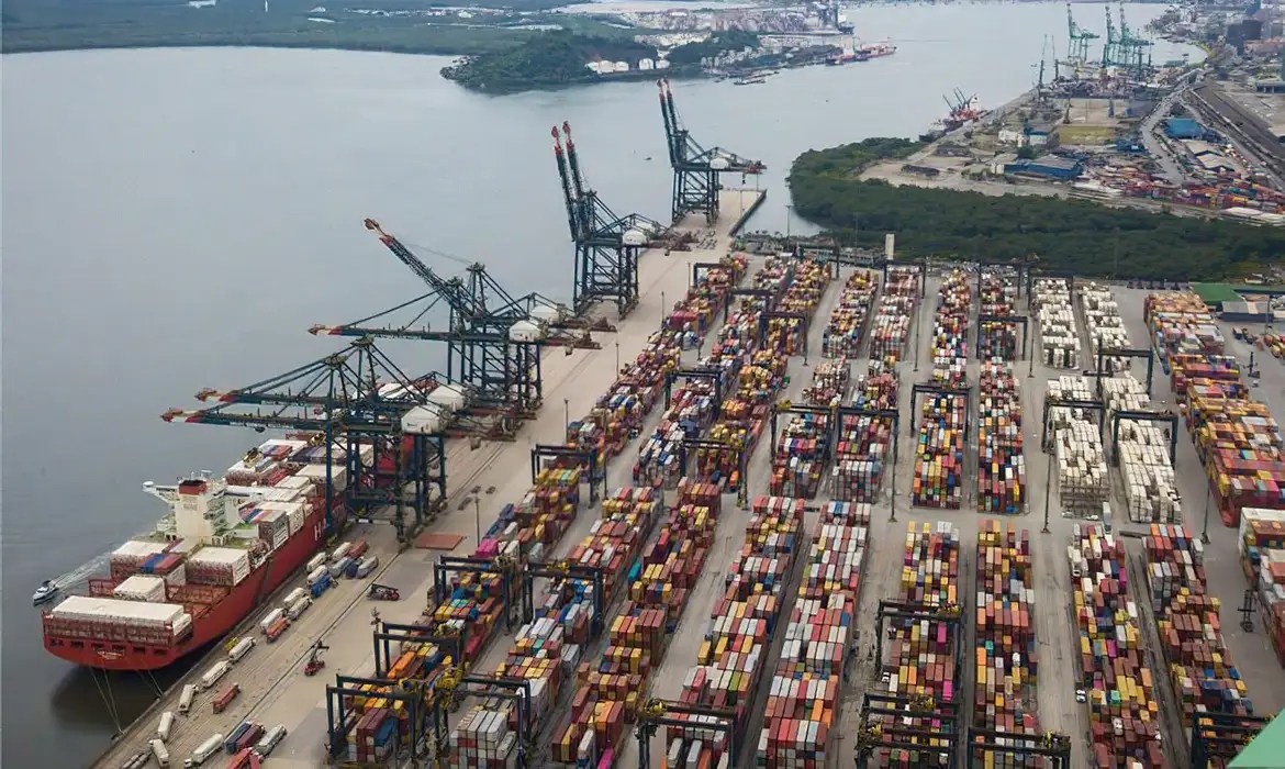 Atividade econômica brasileira contraiu 0,2% em setembro