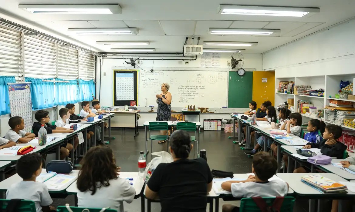 MPF realiza audiência pública sobre cumprimento do piso nacional do magistério no Espírito Santo