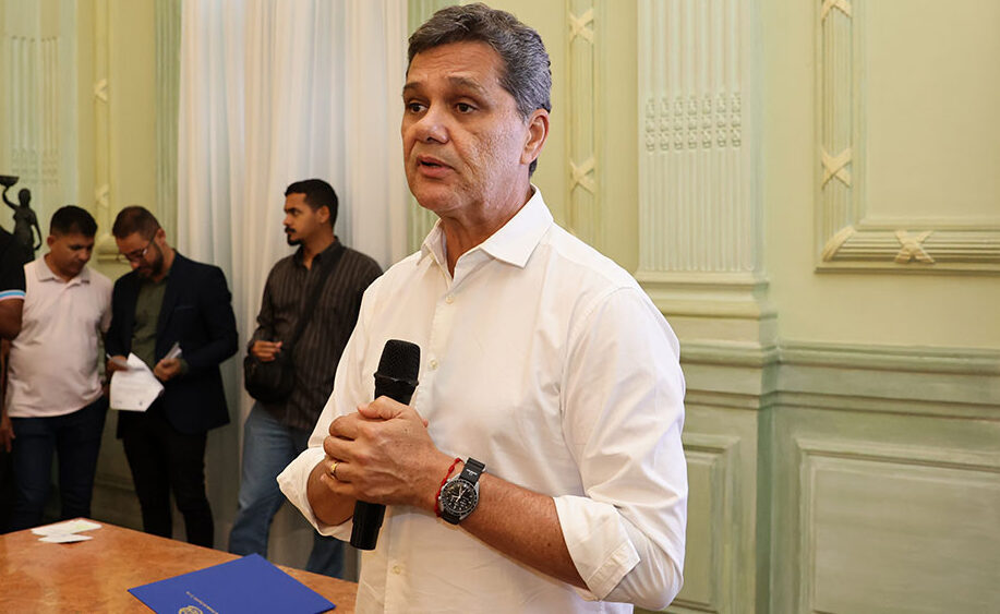 Justiça Eleitoral determina coleta de provas sobre reuniões políticas de Ferraço em empresas