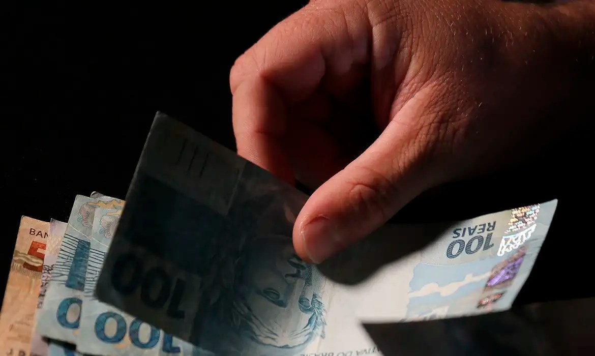 Justiça libera R$ 1,4 bilhão do INSS; veja quem recebe