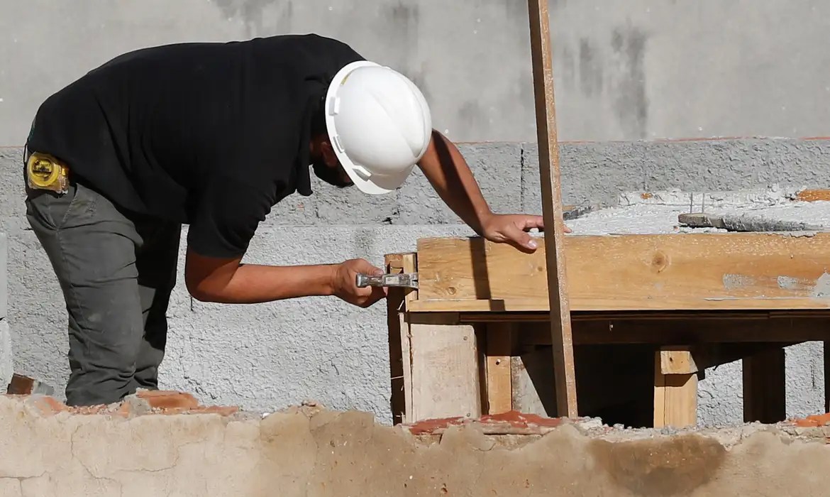 Construção civil é destaque na movimentação do mercado de trabalho em janeiro em São Mateus
