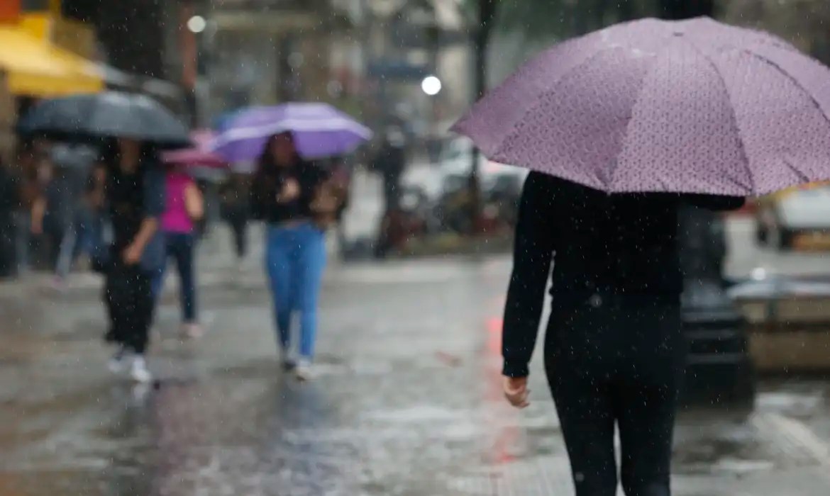 Meteorologia prevê ciclone extratropical com chuvas em setembro