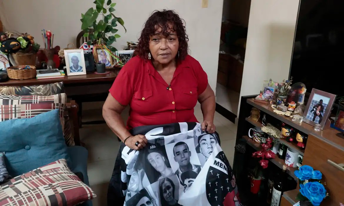 “Nossos filhos pagaram por guerra que não era deles”, diz Mãe de Maio