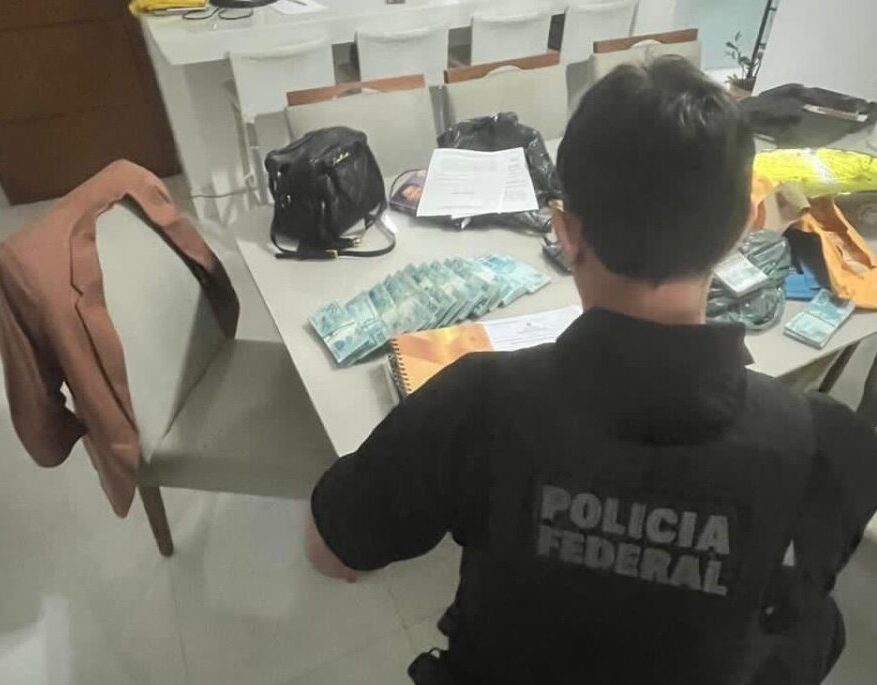 PF apura supostas fraudes na área da saúde em município capixaba
