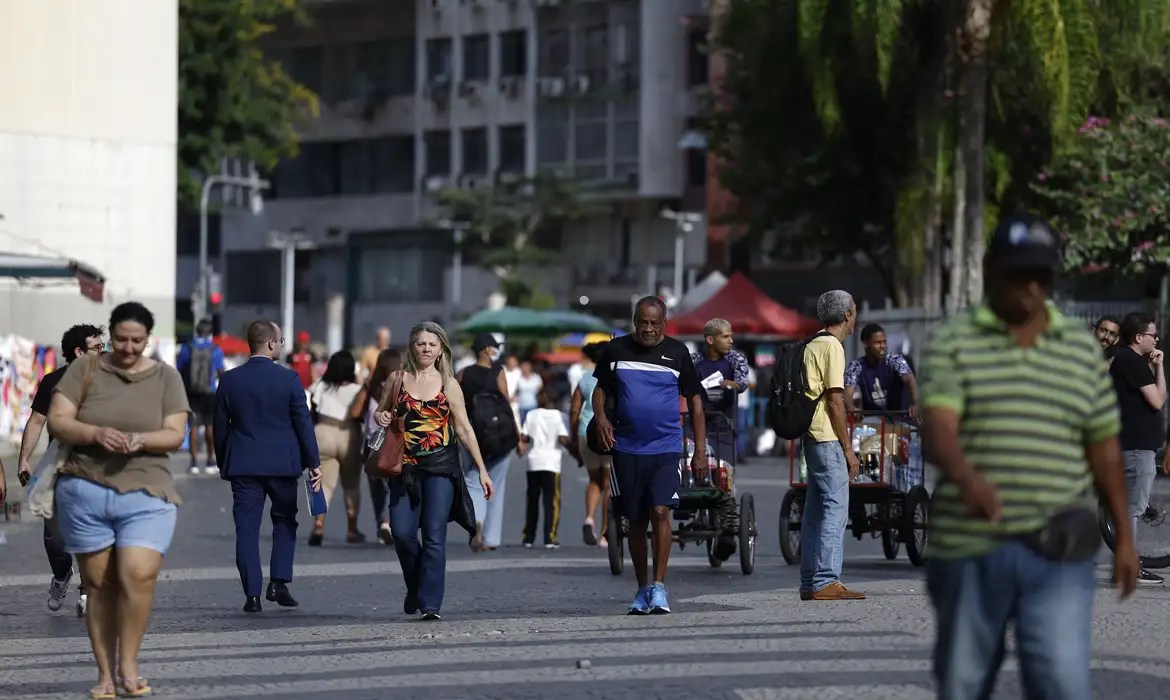 Diferença salarial entre sexos é menor em entidades sem fim lucrativo