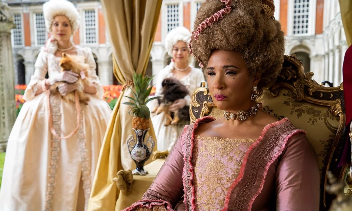 Rainha Charlotte: Uma História Bridgerton – Série é um alento para os fãs da saga