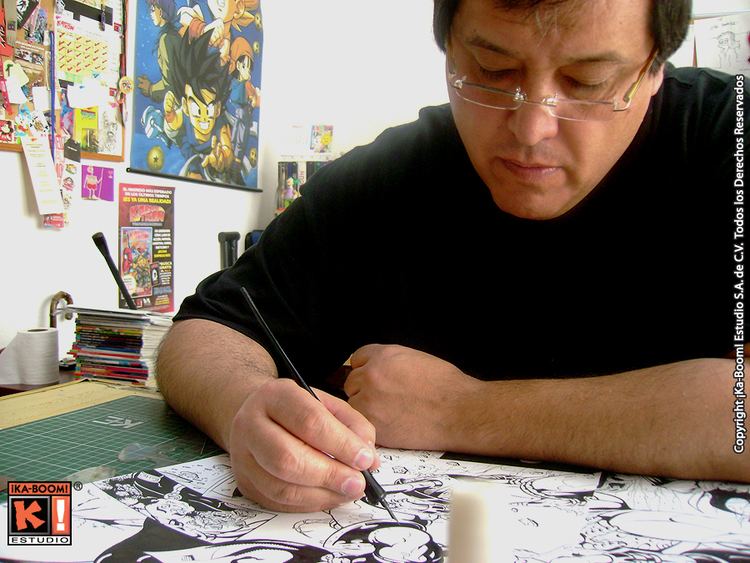 Fallece Óscar González Loyo