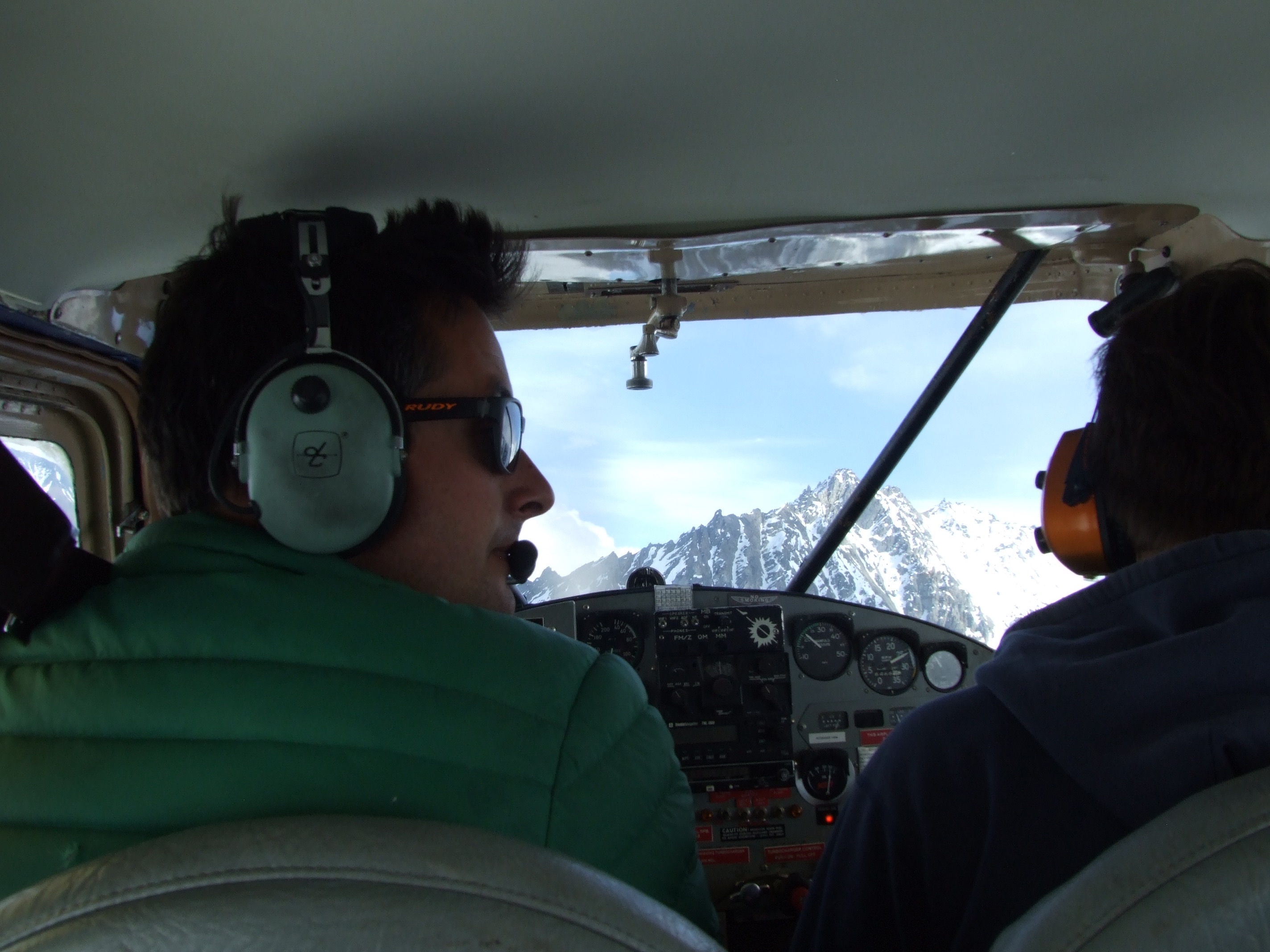 Pilot Tom giving us the low down on the high up places of the Wrangell St. Elias Range.
